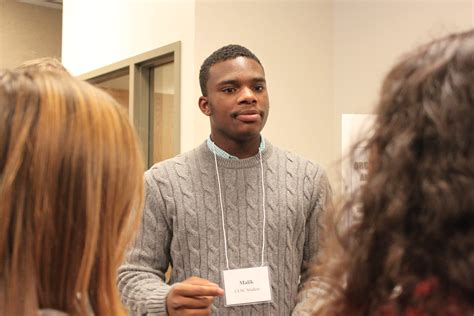 How to Reach CLSC Samuel-De Champlain in Brossard by Transit 11