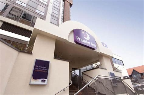 Premier Inn Sunbury - Kempton Park - UPDATED 2017 Prices & Hotel ...