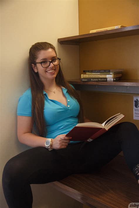 Monica Horne Pictures (18 Images)