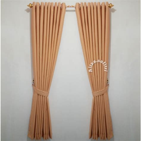 gorden jendela ruang tamu ukuran lebar tirai meter tinggi gordeng