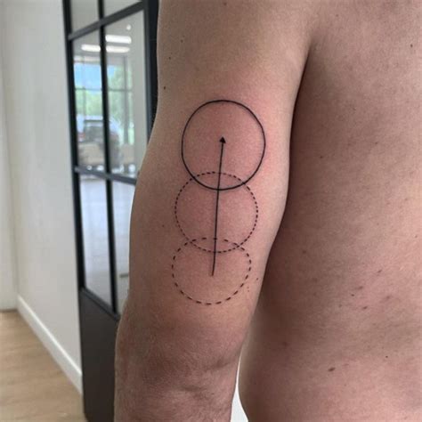 Top 68+ minimalist circle tattoo - in.coedo.com.vn