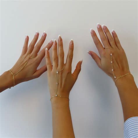 Viral Hand Chain Bundle : 3 Piece Hand Chain Bundle – EVRYJEWELS