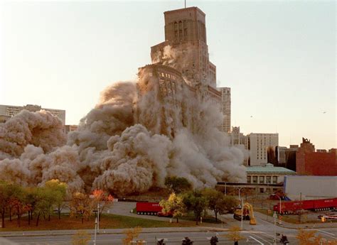 Detroit Free Press: Historical Archives and Recent Coverage 29