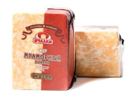Сыр "Мраморный" 45% малый брус «Ичалки» | купить оптом — ТД «Милк-Вест»