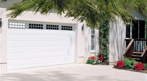 AMARR® LINCOLN - Heritage Garage Door