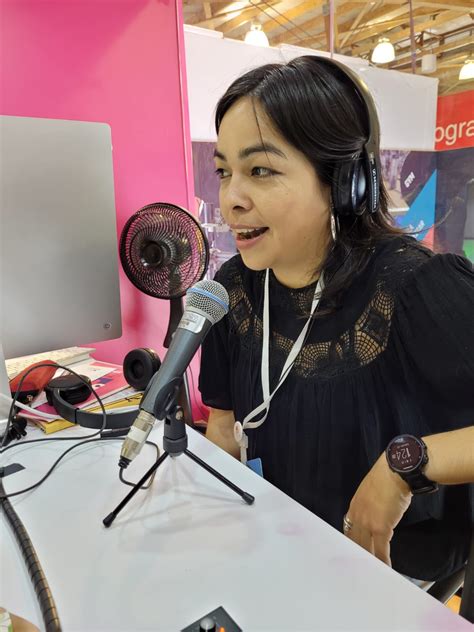Ruth castro, la representante de la editorial mexicana lenguaraz en