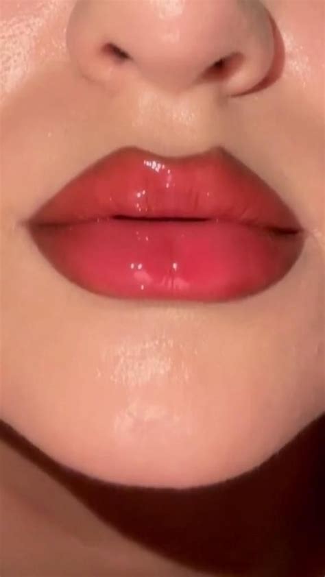 cherry lip video makyaj ueruenleri manikuer makyaj