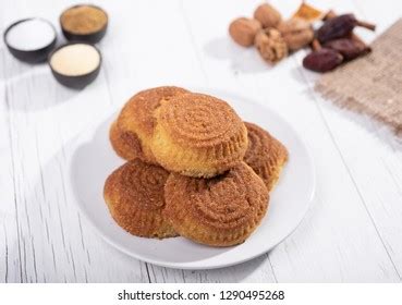 220 Turkish Dessert Mamul Images, Stock Photos, 3D objects, & Vectors ...