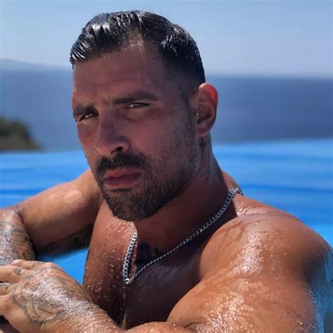 Κλαίει όλο το νησί: Νεκρός ξαφνικά μόλις στα 32 του χρόνια ο αγαπητός ...