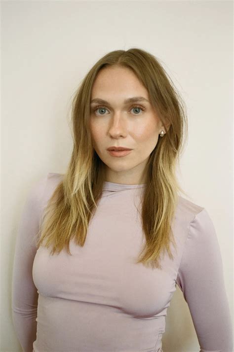 Barrie, Ont.'s Veronika Slowikowska joins SNL, sole Canadian among 5