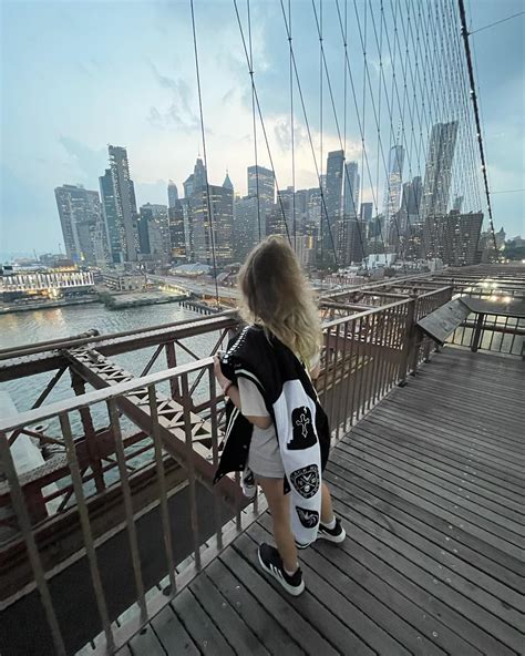 Elle (@swiskerss) • Instagram photos and videos