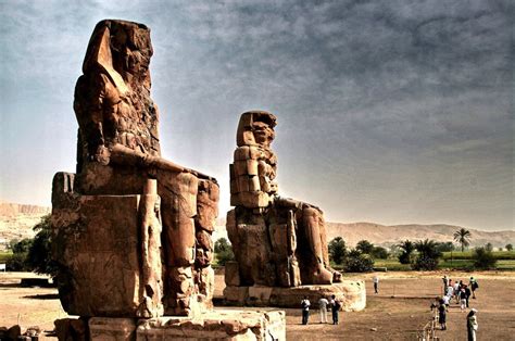 Colossi of Memnon: The ‘Singing’ Statues | Amusing Planet