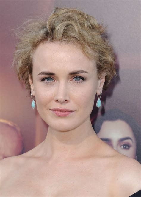 Dominique McElligott Wallpapers (19 images) - WallpaperCat