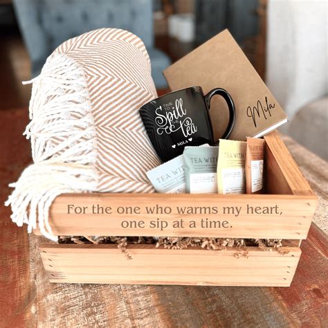 heartfelt gifts  girlfriend  show  love  appreciation
