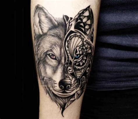 Wolf head tattoo by Compulsiva Tattoo | Post 24801