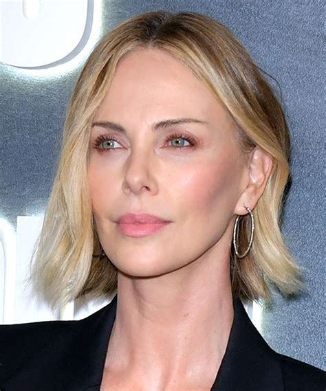 Charlize Theron Choppy Bob Hair Cut With Gentle Waves