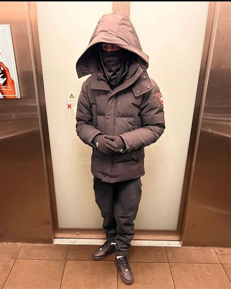 pin  luvv  man dope outfits  guys mens outfits north face hoodie