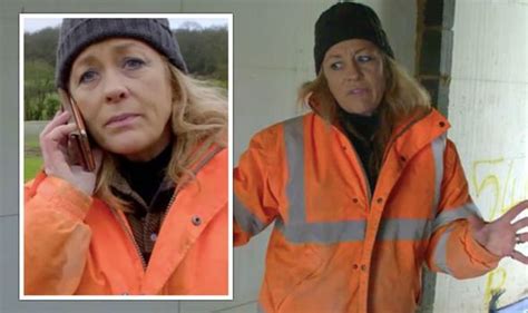 Sarah Beeny runs into ‘really bad leak’ while renovating country manor ...