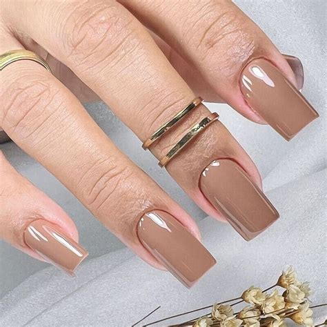 Unhas Marrom Claro - Unhas marrom: 8 ideias criativas e fáceis para você se inspirar
