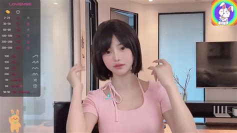 Download eleven_xuan Stripchat Recordings - Total 198 Cam Shows