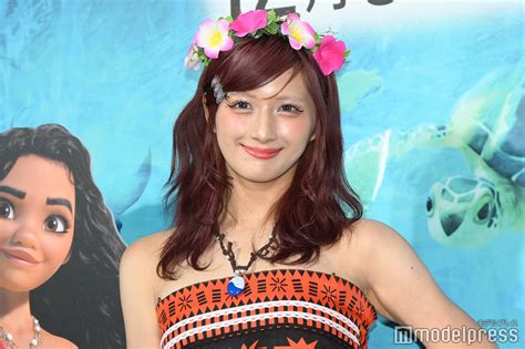 (画像1/31) しなこ「いつもと違う雰囲気」大人の魅力溢れるショット話題「韓国アイドルみたい」「透明感すごい」 - モデルプレス