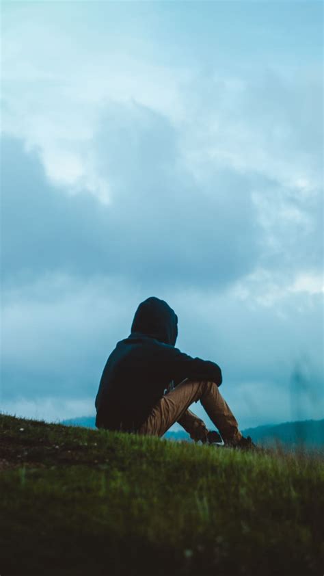 sad boy sitting  wallpapers  boy wallpapers