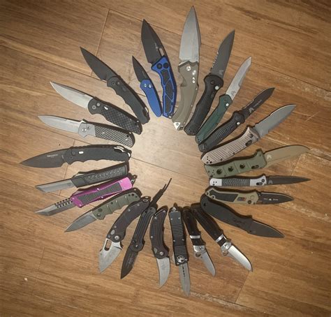 Shot of the (switchblade) Collection : r/knives