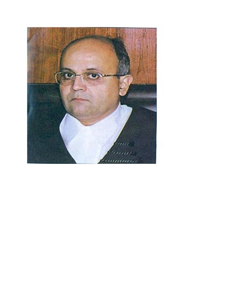 Ron Livingston’s Role in Shaping Contemporary American Drama 9