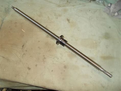 Závitová tyč s maticí,trapézový závit,pro strojní posuv,délka 730mm | Aukro