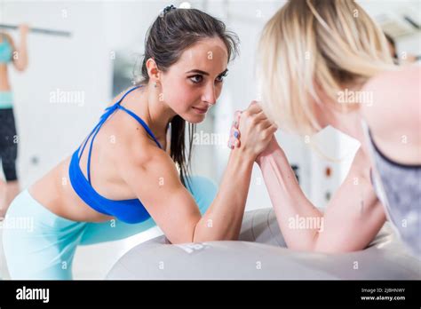women arm wrestle  res stock photography  images alamy