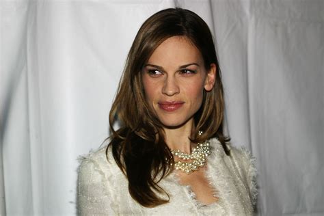 Hilary Swank Expecting Twins At 48