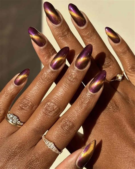 15 Gorgeous Cat-Eye Nail Designs for a Glittering Fall Manicure