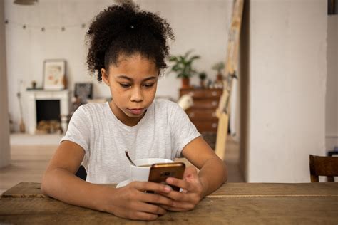 7 Ways To Protect Your Children From Online Predators - iRespect&Protect