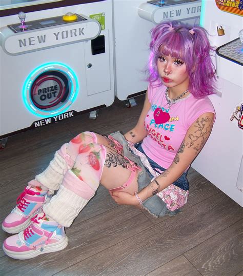 Cherry🍭 | Princess tea party 🫖🍮.°˖ Dress from @finesseusstudios | Instagram