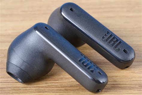JBL Tune Flex im Test: Flexible In-Ears mit ANC - HIFI.DE