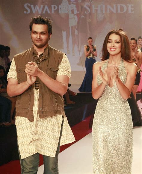 Sahar Biniaz On The Ramp At Signature International Fashion Week 2013