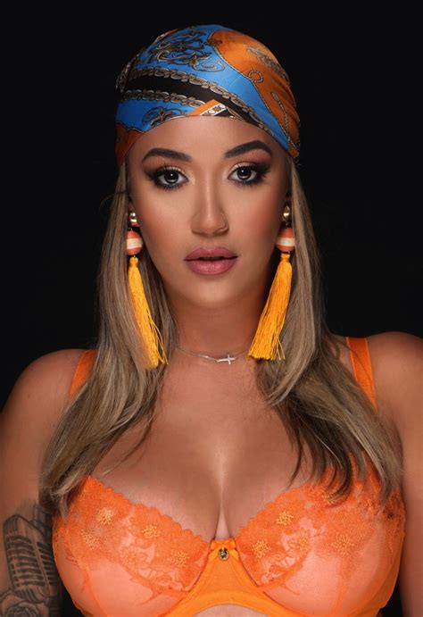 Local singer Rima attracts global audience