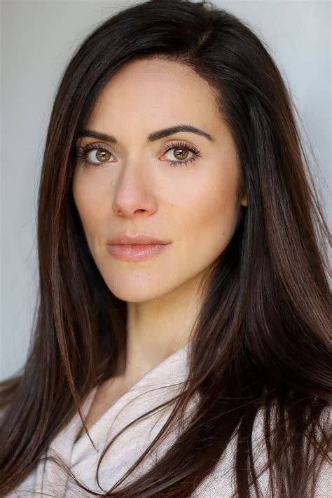 Devora Wilde - Biografía, mejores películas, series, imágenes y