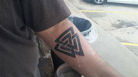 101 Amazing Valknut Tattoo Ideas That Will Blow Your Mind! | Outsons ...