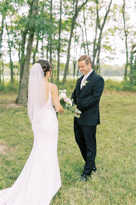 Kansas City and St. Louis Couple - Weekend Wedding at Emerson Fields