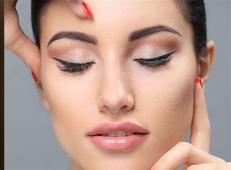 How To Properly Apply Highlighter at Minnie Steadman blog