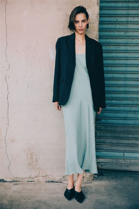 Dresses – Lily & Sapphire