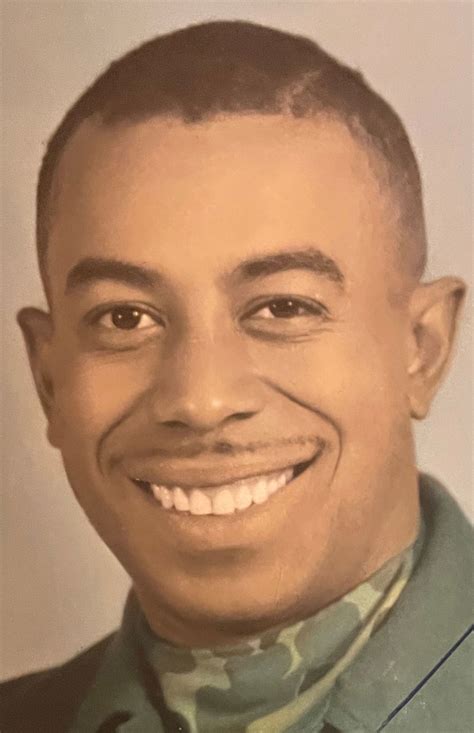 Average Salary and Benefits for Edward Jones Employees 8