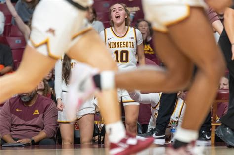 Gophers’ breakout star Mara Braun ready for first game against Big Ten superstar Caitlin Clark ...