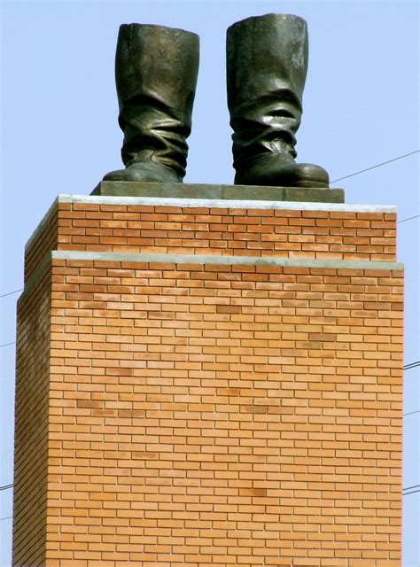 Памятник Сталину в Будапеште | это... Что такое Памятник Сталину в ...