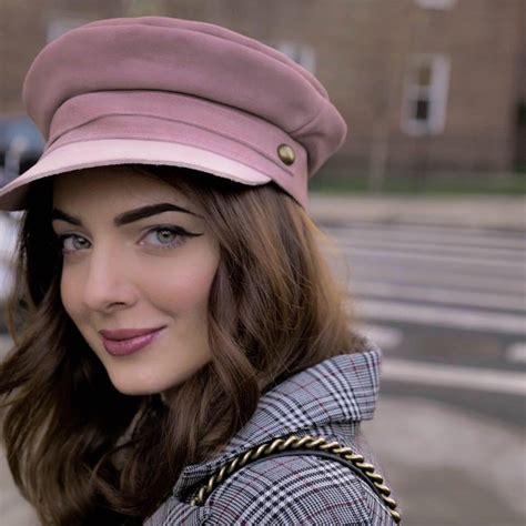 Anna Semenova – Medium