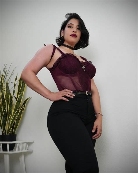 Helddy Hemer | Photo dump just because😜 Happy Friday!💗 | Instagram