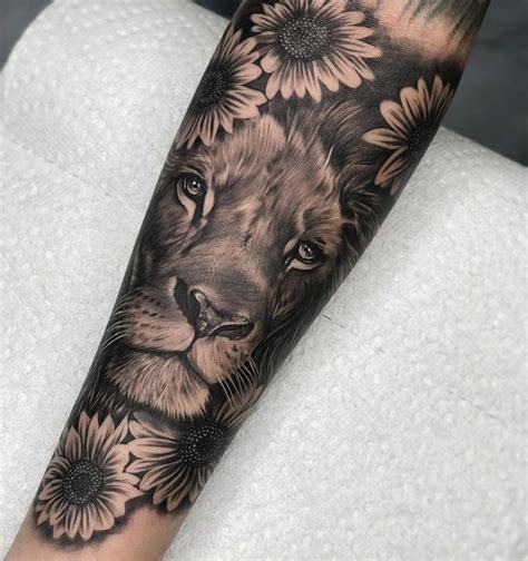 Tattoo • Подборка тату на тему: Лев на предплечье (65 фото)