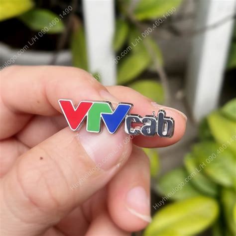 Pin cài áo logo VTV Cab - Quà Tặng 360