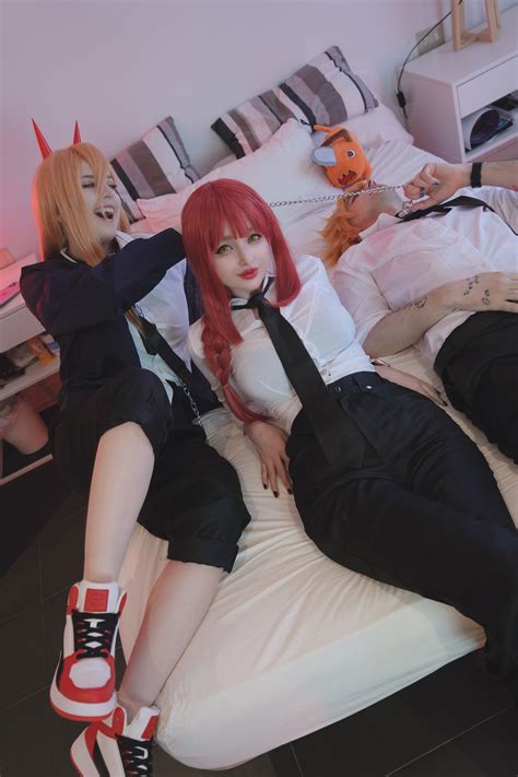 Chainsaw Man cosplay by HidoriRose Enafox and Hans by HidoriRose on